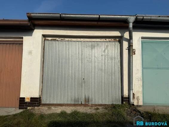 Prodej garáže 18 m² - Svitavy, ul. Antonína Slavíčka | Ing. Mgr. Zuzana Burdová
