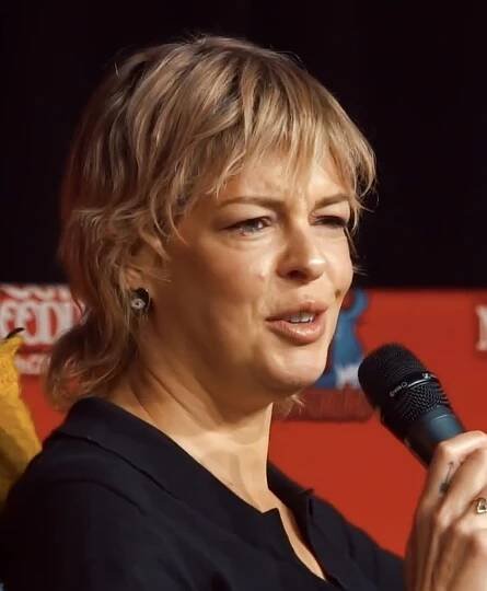 Pollyanna McIntosh – Wikipedia