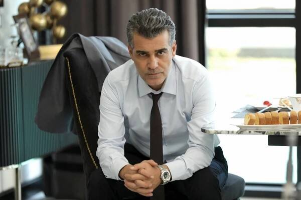 Zrazená láska - Série 2 - Şehre dönen yabancı... - Z filmu - Caner Cindoruk