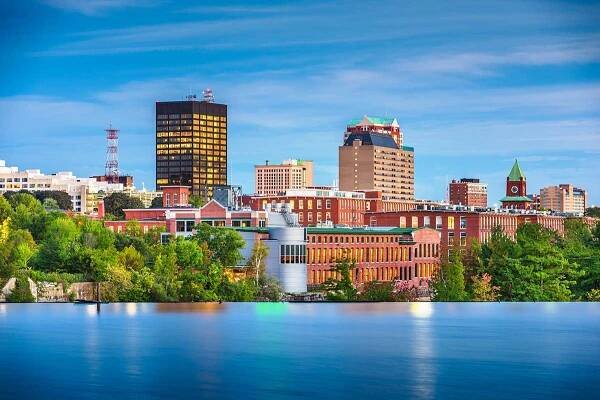 manchester, new hampshire, panorama usa na řece merrimack - new hampshire - stock snímky, obrázky a fotky