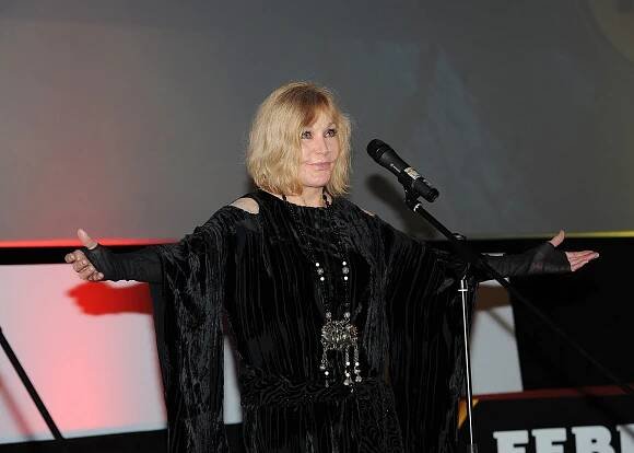 Hollywoodská hvězda Kim Novak o svých kořenech. Česky umí říct jen větu spojenou s intimnostmi