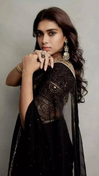 Dushara Vijayan’s Best Saree Moments