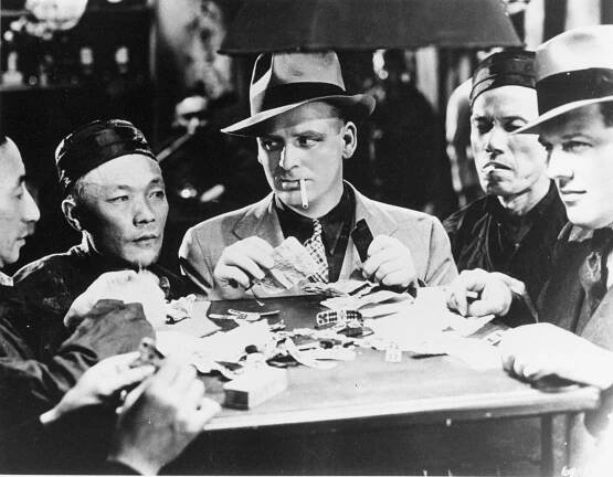 O.H.M.S. - Z filmu - Wallace Ford