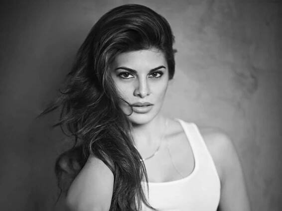 Jacqueline Fernandez displays her glamorous smile