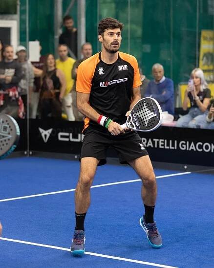 MV Servizi Integrati è main sponsor di Lorenzo Di Giovanni, campione italiano 2023 di Padel.