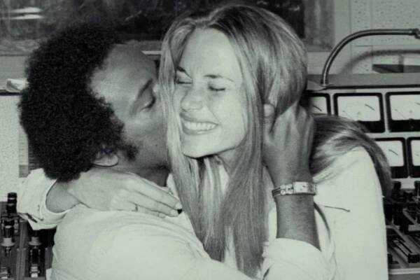 Quincy Jones remembers ex-wife Peggy Lipton in touching tribute: 'Love is eternal'