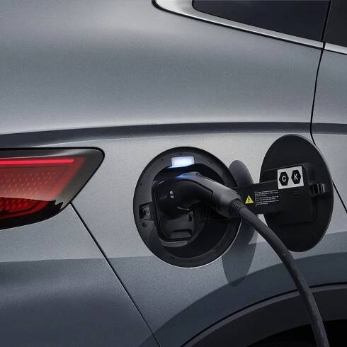 Nové vozidlo BYD SEAL U DM-i Suv Plug-In hybrid - dojazd až 1080 km, Batéria s kapacitou 18,3 kWh, spotreba 6,4 l/100 km