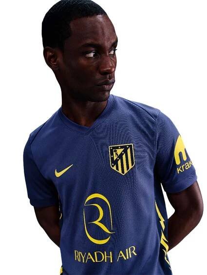 Men away 25/26 jersey image number null