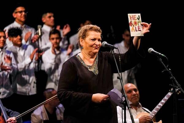 Ida Kelarová: Na Slovensku jsou osady, v Čechách ghetta – Divadelní noviny