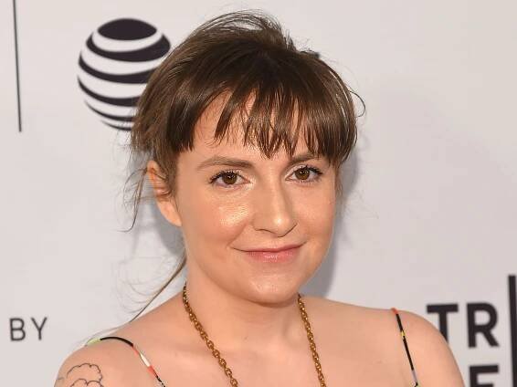 Lena Dunham Is Not Happy That She Suddenly Has Rosacea