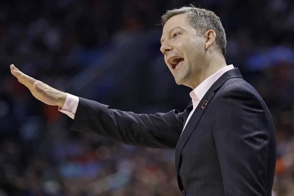 UMBC head coach Ryan Odom