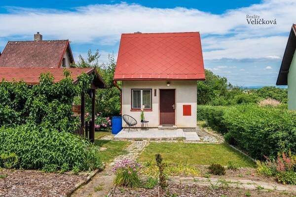 Prodej krásné zděné chaty v kouzelném prostředí u lesa, Hradec Králové - Divec | Reality Veličková