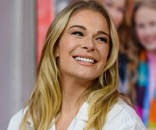 LeAnn Rimes Biography - Facts, Childhood, Family Life & Achievements