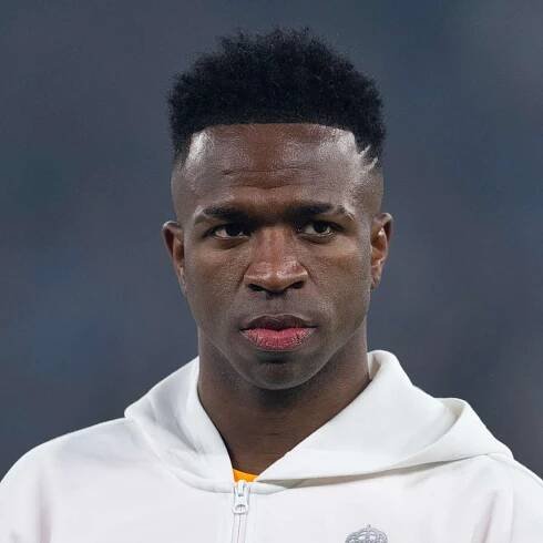 Real Madrid make Vinicius Junior contract request after opening offer rejected