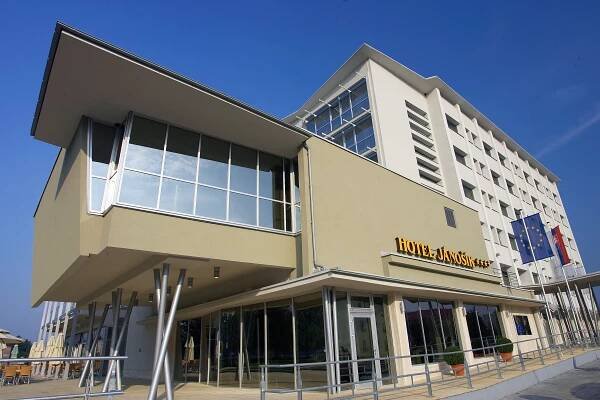 Hotel Jánošík, Liptovský Mikuláš