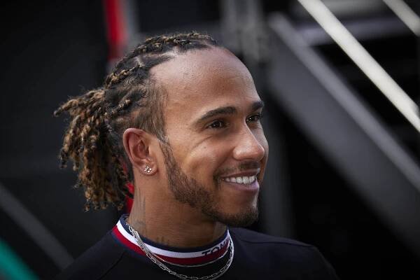 Lewis Hamilton má nový cíl. Bojuje za | nastartu.cz 