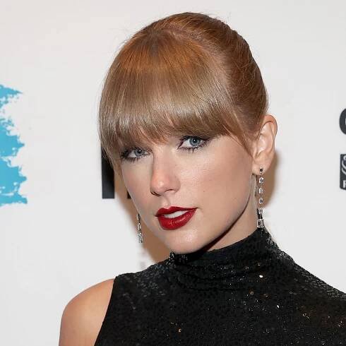 Taylor Swift Named Songwriter-Artist of the Decade by NSAI: Read Her Speech