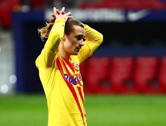 Vaclík pomohl Seville k vítězství, Real Madrid jen remizoval, Barcelona prohrála