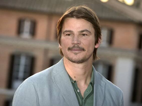 Josh Hartnett (!) Is the Action Hero We Need