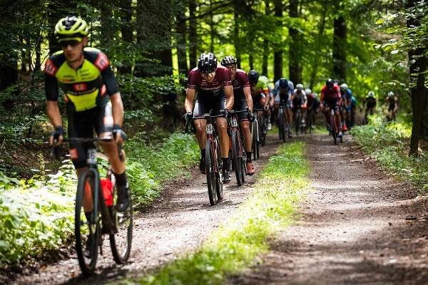Český Svaz Cyklistiky | Mistry ČR v gravelu se stali Stošek a Zemanová