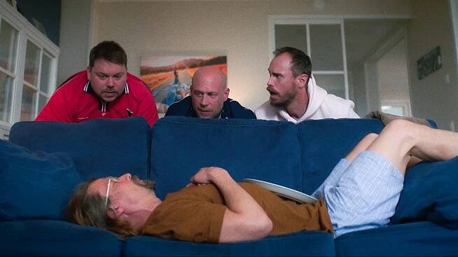 Modernit miehet - Kutsumaton vieras - Z filmu - Mikko Töyssy, Tommi Eronen, Iikka Forss, Tommi Rantamäki