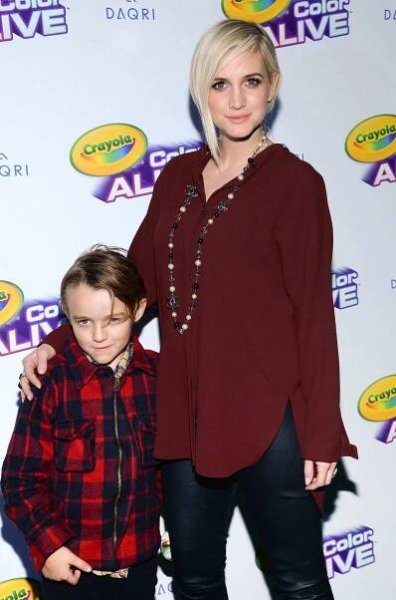 Ashlee Simpson, Pete Wentz’s Son Bronx Through the Years: Pics