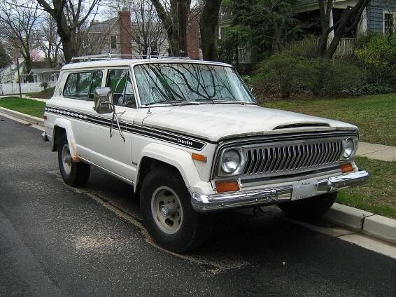 File:Jeep Cherokee SJ Chief S f.jpg