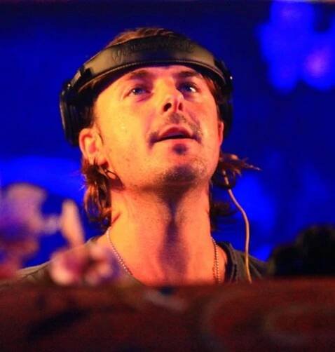 Axwell – Wikipedia