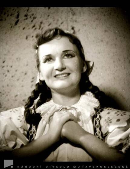 Věra Nováková - životopis | Národní divadlo moravskoslezské