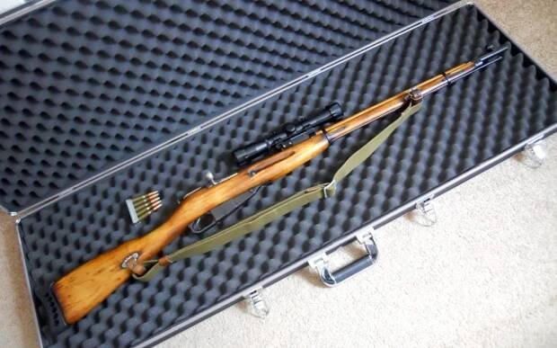 Puška Mosin je legenda legend: zavedl ji car, proslavili odstřelovači druhé světové války, a dnes slouží i na Ukrajině