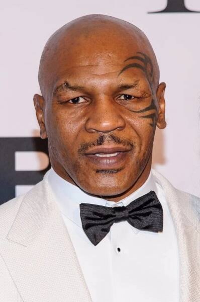 Mike Tyson roku 2009 tragicky přišel o teprve čtyřletou dceru. Malá Exodus se nešťastnou náhodou zamotala do šňůry připojené k běžícímu pásu. Mrtvou ji našel její sedmiletý bratr Miguel.