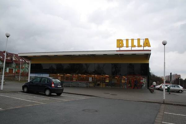 Soubor:Billa supermarket in Třebíč, Třebíč District.jpg – Wikipedie