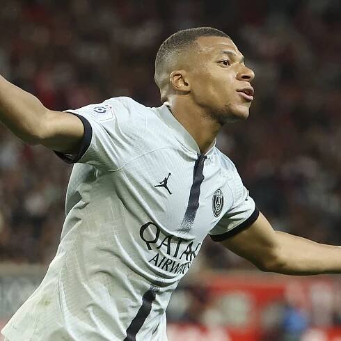 Kylian Mbappé marque un superbe but au bout de 8 secondes mais ce n'est pas le but le plus rapide de l'histoire du championnat de France