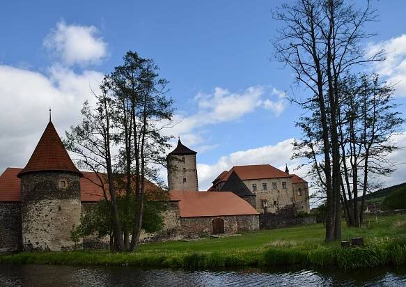 Hrad Komošín - ThyNote.com