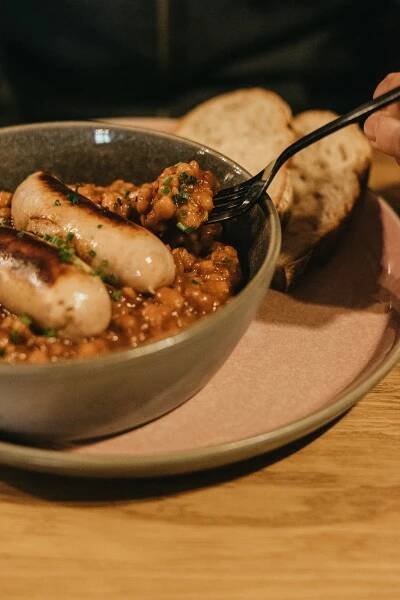 Arthur's PUB: Drinky, chuťovky k pivu i večeře ve stylu fine dining - Říká kdo?