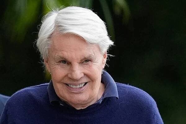 Former CEO of Abercrombie & Fitch Michael Jeffries is not competent to stand trial as he suffers from Alzheimer’s, lawyers say. He is facing sex trafficking allegations