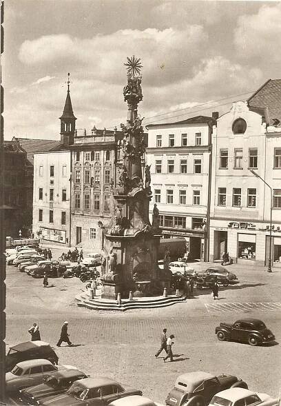 JINDŘICHŮV HRADEC - náměstí - Pohlednice místopis