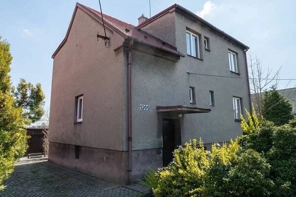 PRODEJ RODINNÉHO DOMU V PETŘVALDĚ - Renáta Lokosová | realitní poradce Havířov 