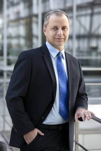 Martin Šuster dostal v parlamente zelenú a mieri do RRZ