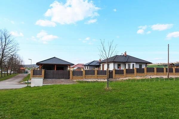 Provodov-Šonov - ubytování, počasí, foto, tipy na výlet, informace