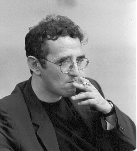 Divoký Roberto Bolaño v Amuletu dále pátrá po povaze moci