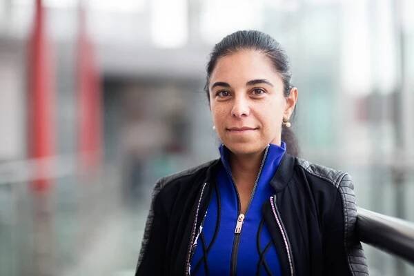 Diana Rádl Rogerová: Nejsem zastáncem kvót pro ženy. Spíše příklady táhnou. Ženy, které jsou na vedoucích pozicích, ukazují ostatním ženám, že se to dá zvládat. (Foto: HN – Matej Slávik)