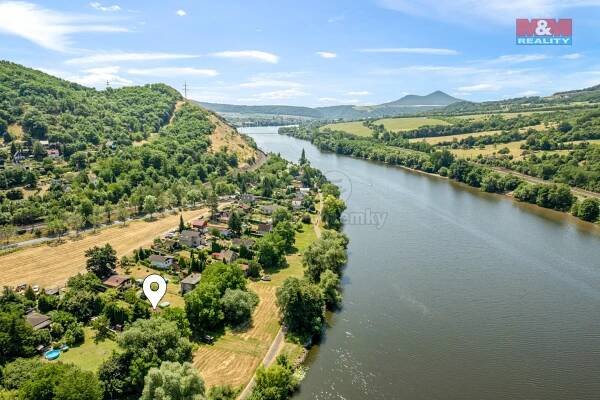 Prodej chaty, Církvice