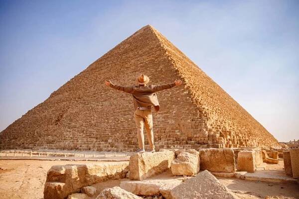 Pyramidy nejsou kompletní. Na vrcholu té Cheopsovy byla koule, nejdůležitější věc na celé stavbě - Mix24.cz