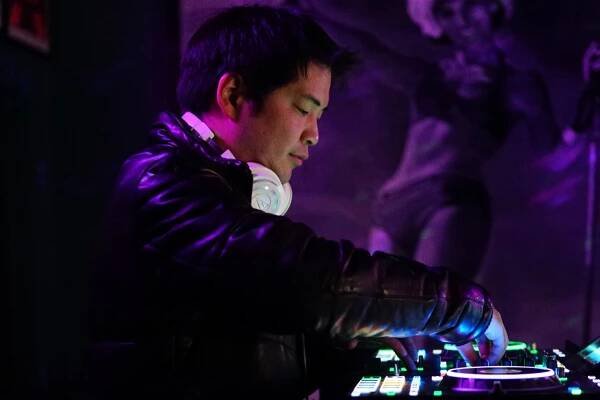 Student Spotlight: Jeff Chang on Strange Noises in Pleasurable Combinations