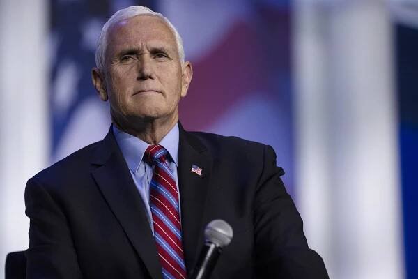 Pence condemns Republican Putin ‘apologists’ in speech to RNC donors