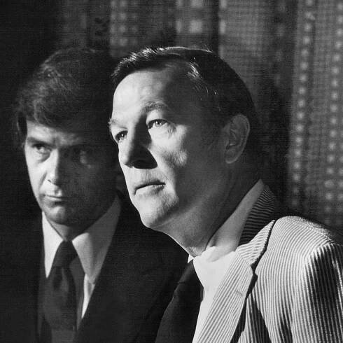 Roger Mudd, Anchorman Who Stumped a Kennedy, Is Dead at 93