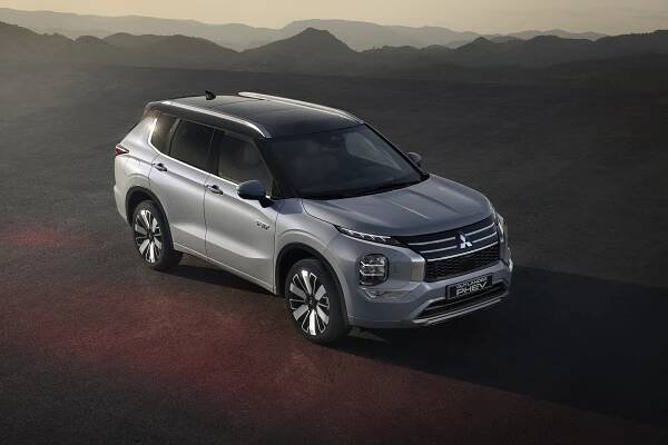 Nová generace Mitsubishi Outlander PHEV odstartovala prodej v ČR. Cena startuje kolem jednoho a čtvrt milionu korun
