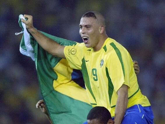 Legendární Ronaldo po letech přiznal, proč měl šílenou ofinku!