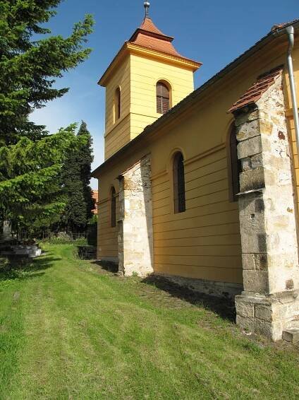 farní kostel sv. Matouše, Prackovice nad Labem :: Katalog BL - WWW